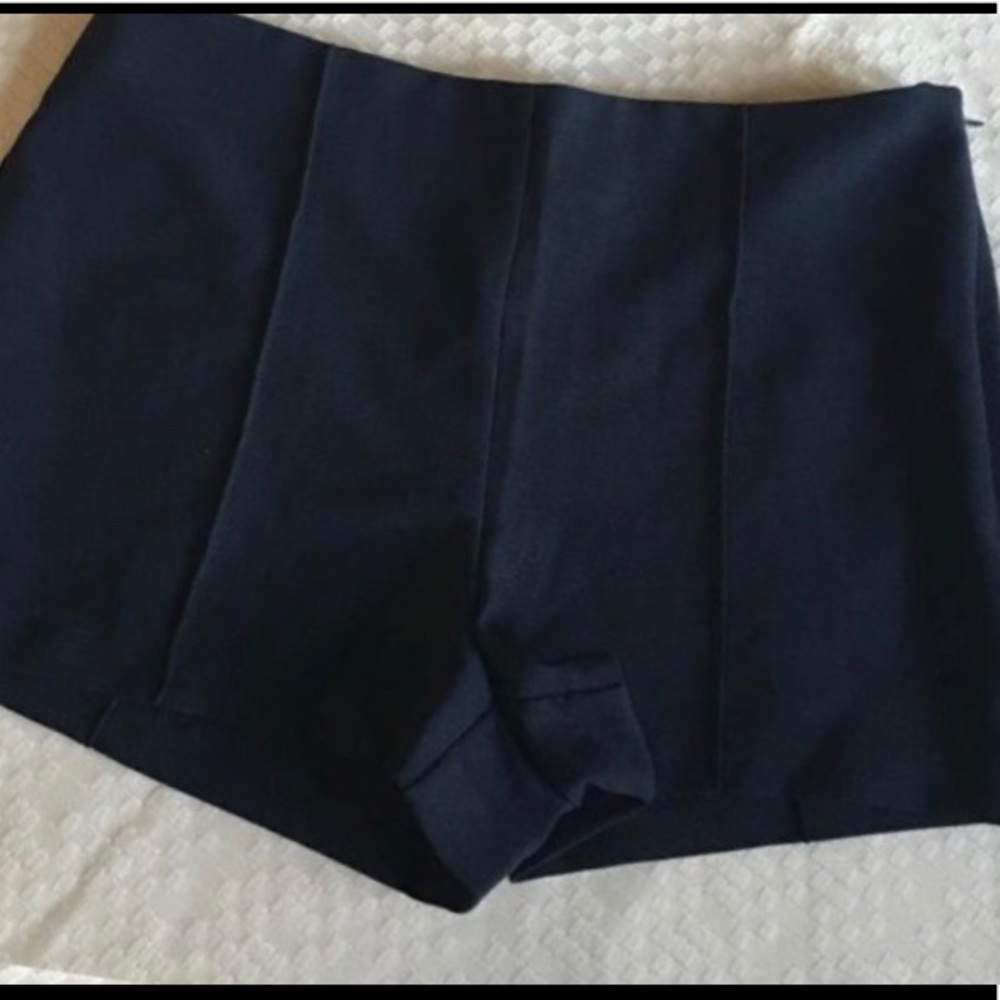 NWT black woven shorts